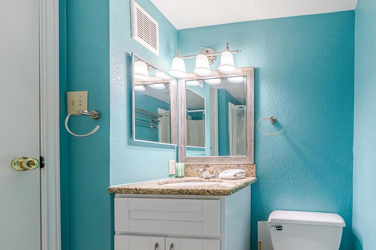 Beachside Bungalow With 2 Pools Hotell Galveston Eksteriør bilde