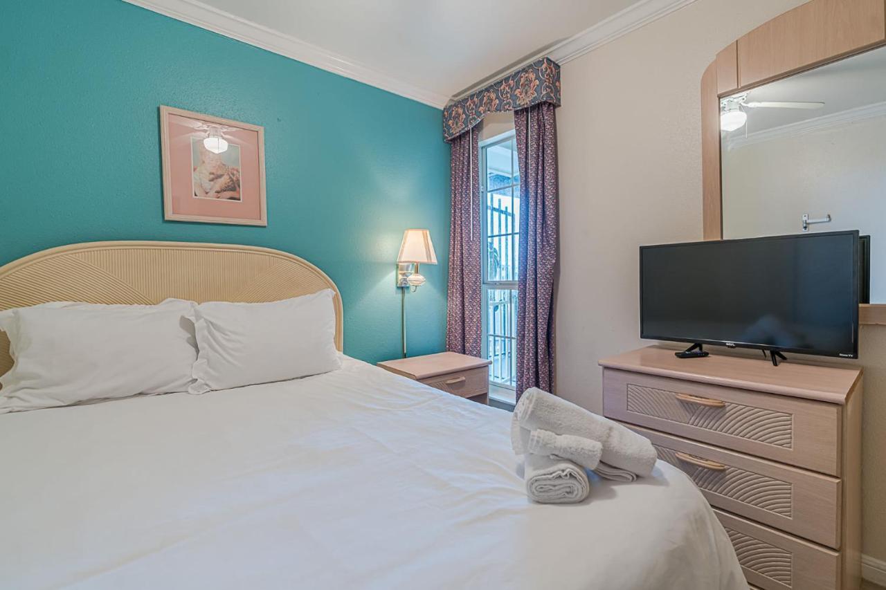 Beachside Bungalow With 2 Pools Hotell Galveston Eksteriør bilde