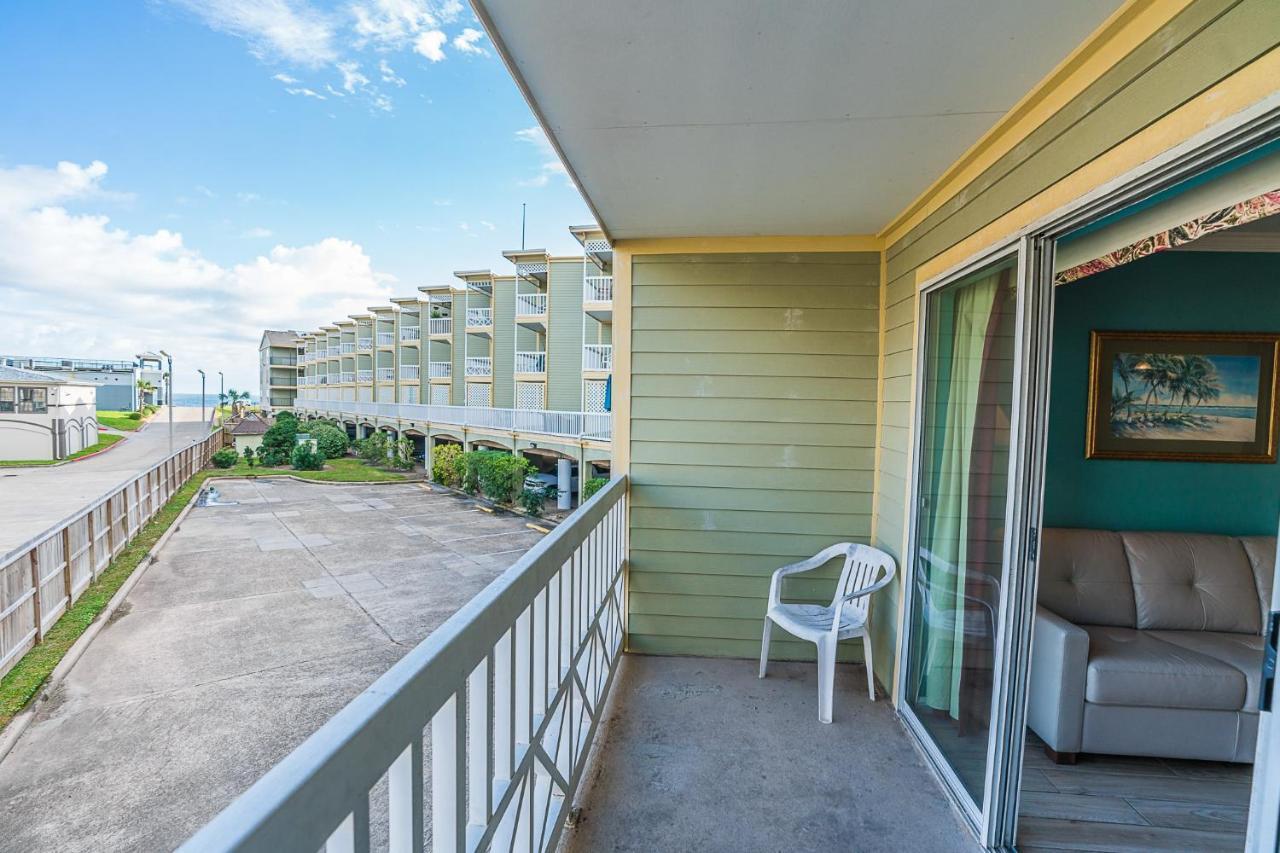 Beachside Bungalow With 2 Pools Hotell Galveston Eksteriør bilde